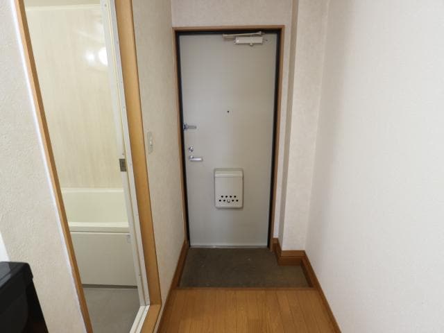  静岡鉄道静岡清水線/新清水駅 バス12分宮加三下車:停歩6分 3階 築24年