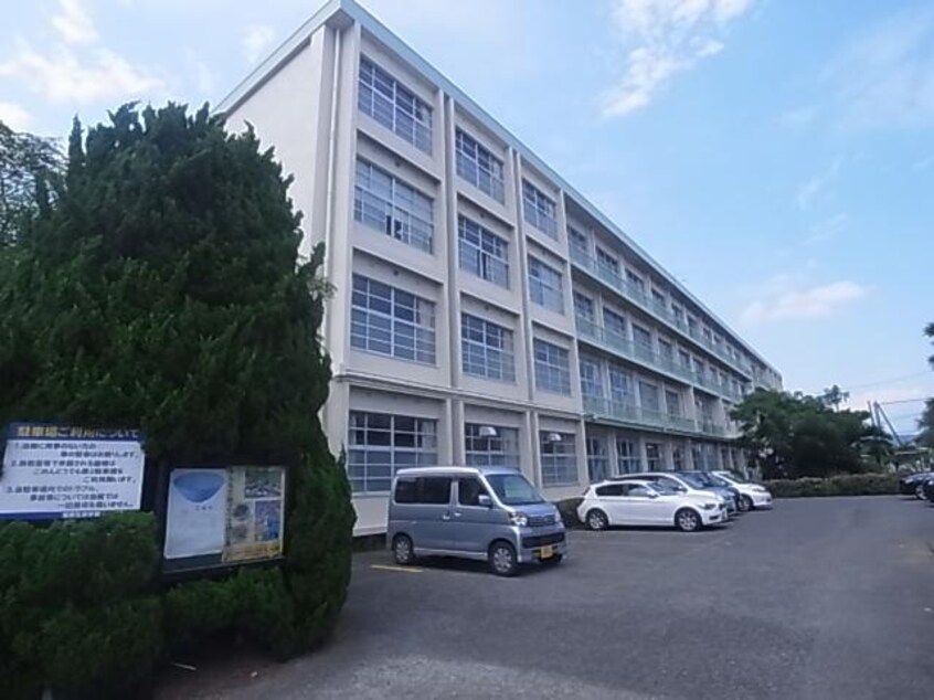 静岡市立清水高部小学校(小学校)まで1045m 東海道本線/清水駅 バス15分押切下車:停歩5分 2階 築4年