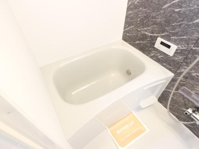  東海道本線/清水駅 バス18分西折戸下車:停歩5分 1階 築4年