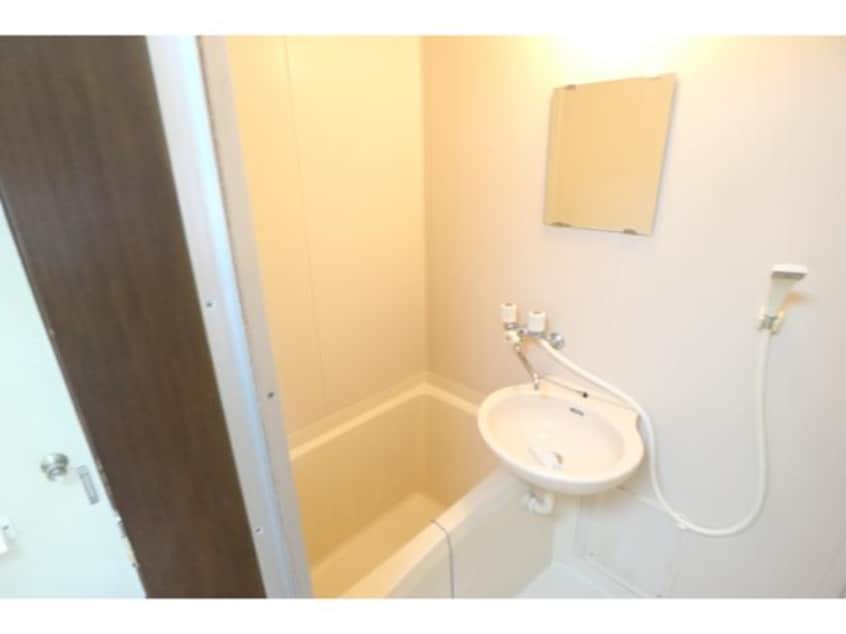  静岡鉄道静岡清水線/新清水駅 バス24分三保松原入口下車:停歩7分 1階 築33年