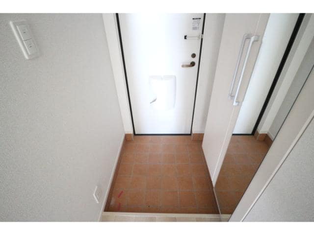  静岡鉄道静岡清水線/新清水駅 バス23分三保本町下車:停歩5分 1階 築4年