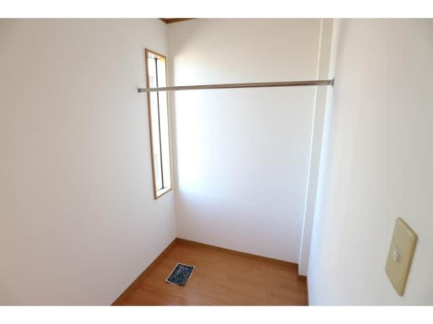  東海道本線/清水駅 バス8分上嶺下車:停歩5分 1-2階 築19年