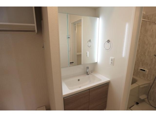  静岡鉄道静岡清水線/新清水駅 徒歩9分 3階 築3年