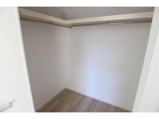 同物件同タイプ 東海道本線/清水駅 バス22分東折戸下車:停歩7分 2階 築3年