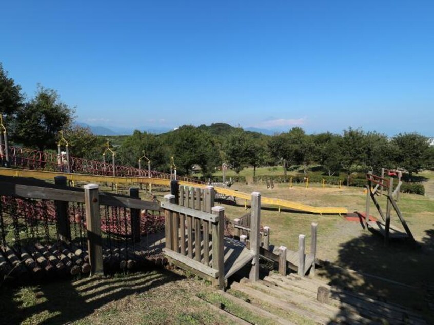 清水日本平運動公園(公園)まで780m 静岡鉄道静岡清水線/新清水駅 バス14分日本平運動公園入口下車:停歩3分 1階 築47年