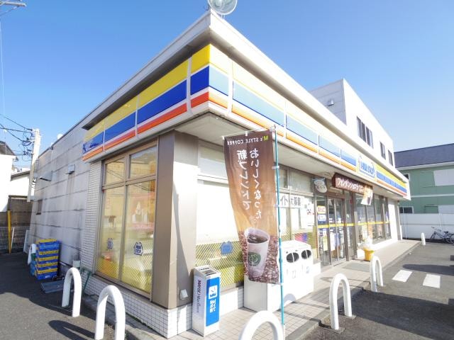 ミニストップ清水鶴舞町店(コンビニ)まで496m 静岡鉄道静岡清水線/桜橋駅 徒歩8分 2階 築2年