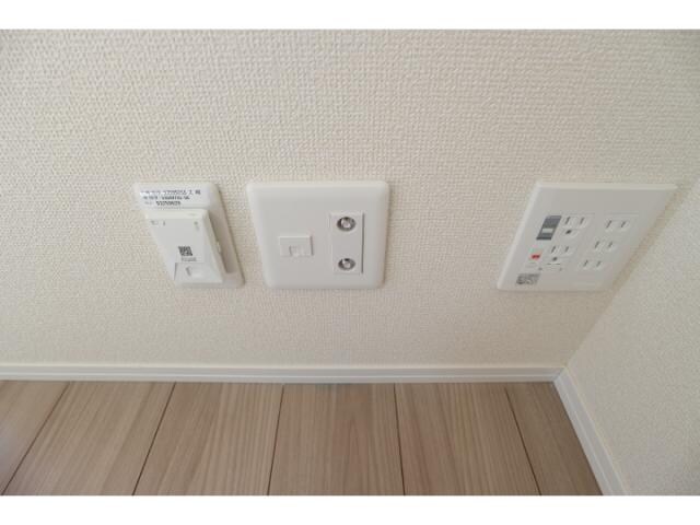  静岡鉄道静岡清水線/狐ケ崎駅 徒歩6分 2階 築3年