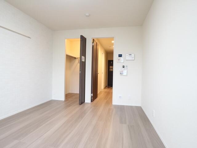  静岡鉄道静岡清水線/新清水駅 バス19分東折戸下車:停歩8分 1階 築2年