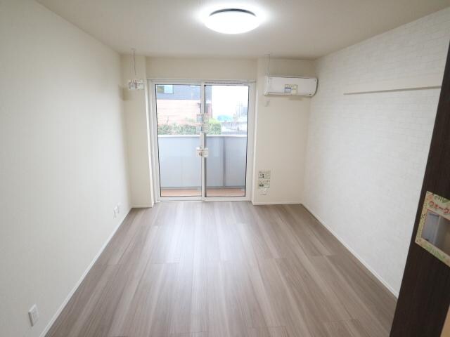  静岡鉄道静岡清水線/新清水駅 バス19分東折戸下車:停歩8分 1階 築2年