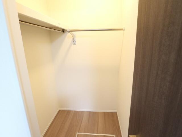  静岡鉄道静岡清水線/新清水駅 バス19分東折戸下車:停歩8分 1階 築2年