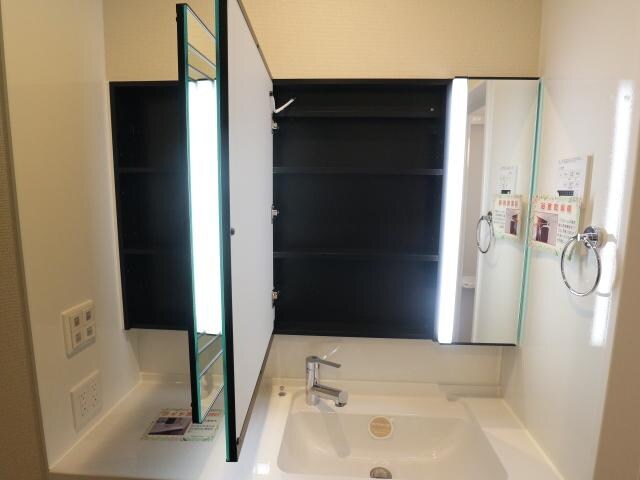  静岡鉄道静岡清水線/新清水駅 バス19分東折戸下車:停歩8分 1階 築2年