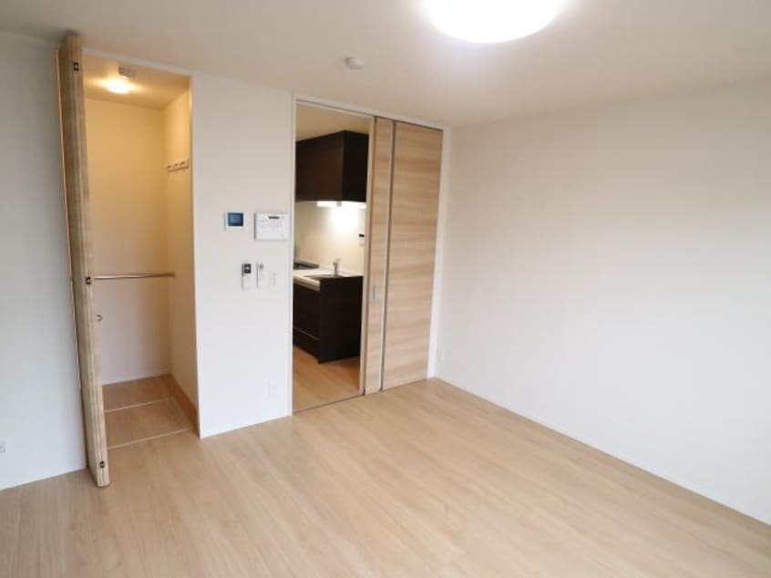  静岡鉄道静岡清水線/新清水駅 バス24分白浜町下車:停歩6分 1階 築2年