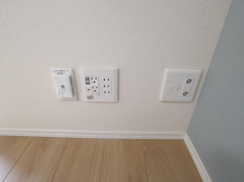  静岡鉄道静岡清水線/新清水駅 バス24分白浜町下車:停歩6分 1階 築2年