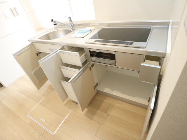  静岡鉄道静岡清水線/新清水駅 バス18分西折戸下車:停歩3分 1階 築1年