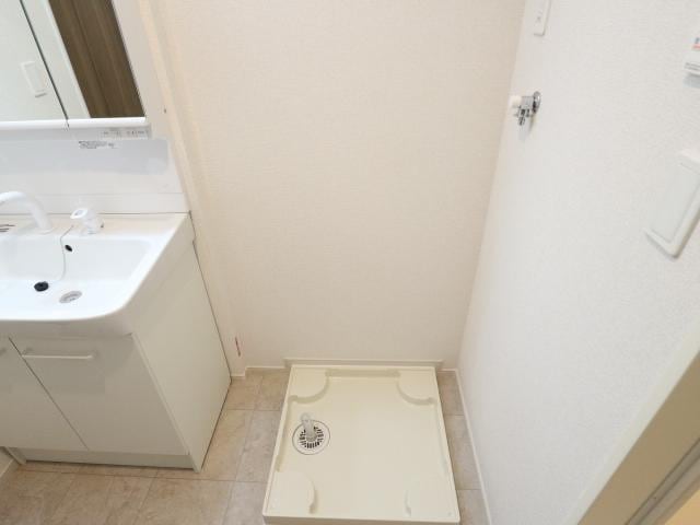  静岡鉄道静岡清水線/新清水駅 バス18分西折戸下車:停歩3分 1階 築1年