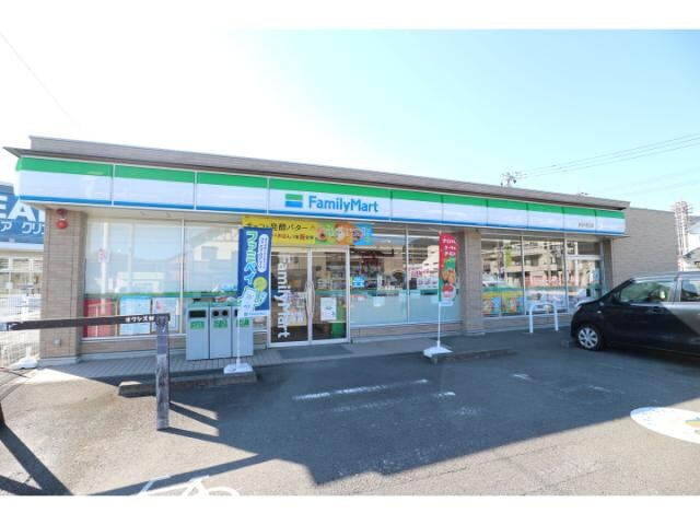 ファミリーマート興津中町北店(コンビニ)まで424m 東海道本線/興津駅 徒歩13分 1階 築34年