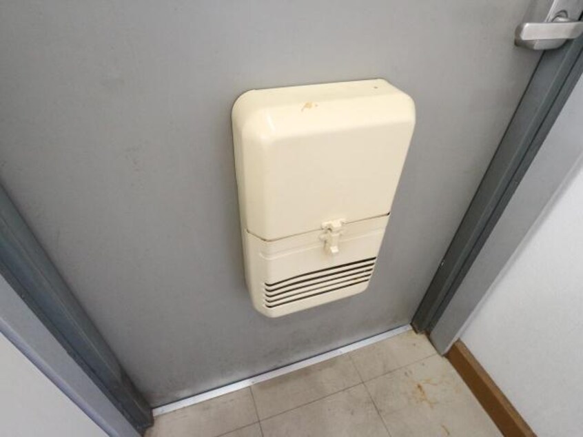  東海道本線/清水駅 バス13分高橋中下車:停歩2分 1階 築34年