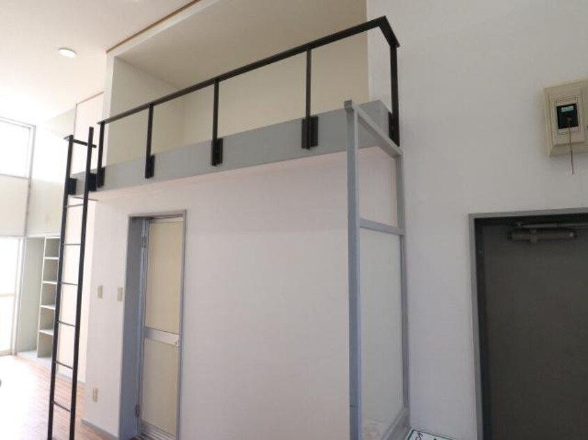  東海道本線/清水駅 バス13分高橋中下車:停歩2分 1階 築34年