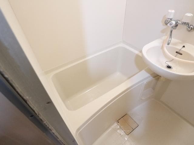 同物件・同タイプ 静岡鉄道静岡清水線/狐ケ崎駅 バス16分天王山公園下車:停歩2分 2階 築36年