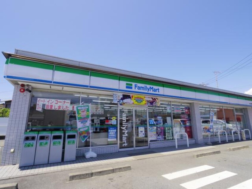 ファミリーマート清水清開南店(コンビニ)まで807m 東海道本線/清水駅 バス17分宮加三下車:停歩2分 1階 築20年