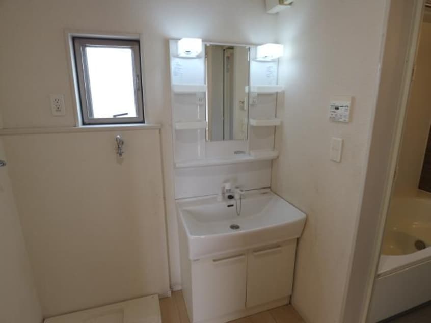  東海道本線/清水駅 バス11分高橋下車:停歩2分 1-2階 築10年