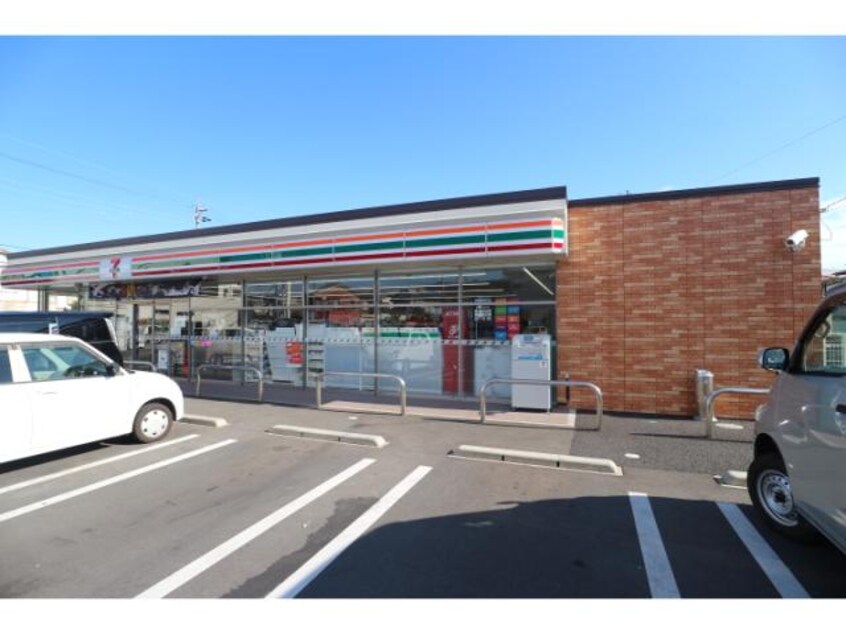 セブンイレブン清水西久保北店(コンビニ)まで406m 東海道本線/清水駅 バス9分上嶺下車:停歩5分 1階 築53年