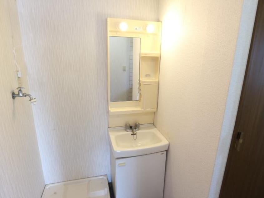  静岡鉄道静岡清水線/新清水駅 バス24分白浜町下車:停歩3分 1階 築27年