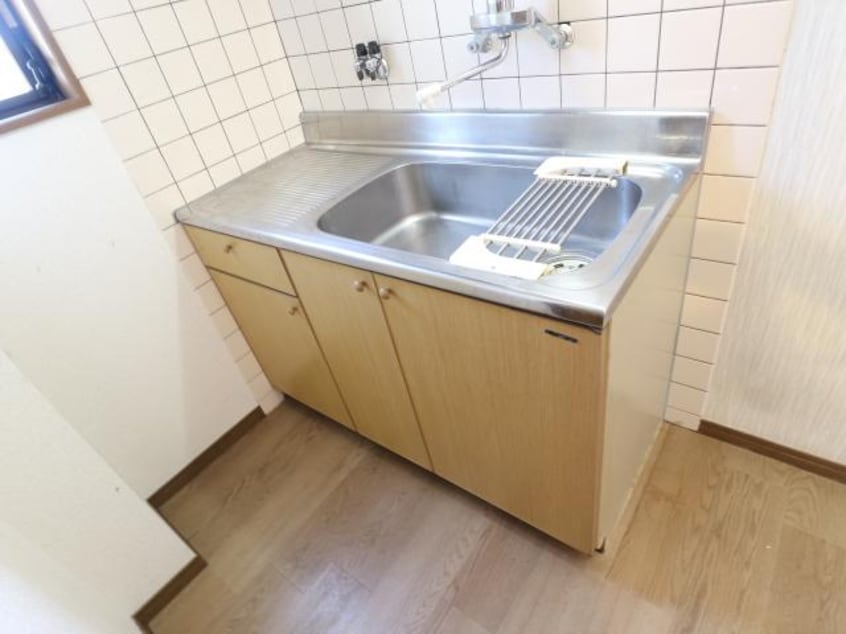  静岡鉄道静岡清水線/新清水駅 バス24分白浜町下車:停歩3分 1階 築27年