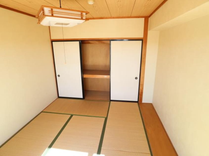  東海道本線/清水駅 バス9分高橋東停下車:停歩8分 3階 築30年