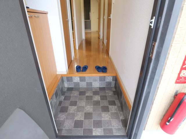  東海道本線/清水駅 バス9分秋吉町下車:停歩1分 1階 築23年