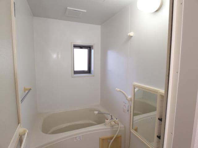  東海道本線/清水駅 バス9分秋吉町下車:停歩1分 1階 築23年