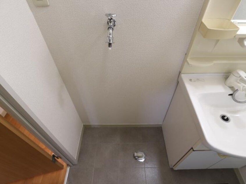  東海道本線/清水駅 バス9分秋吉町下車:停歩1分 1階 築23年