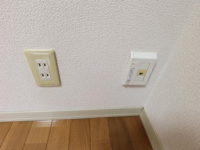  東海道本線/清水駅 バス9分秋吉町下車:停歩1分 1階 築23年