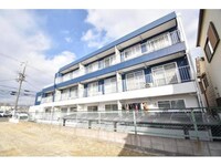 イーストハイツ