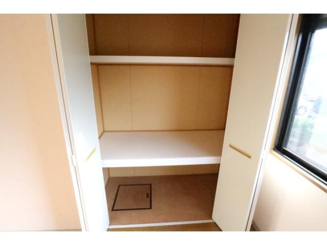  近鉄難波線・奈良線/近鉄奈良駅 バス8分紀寺住宅前下車:停歩8分 1階 築32年