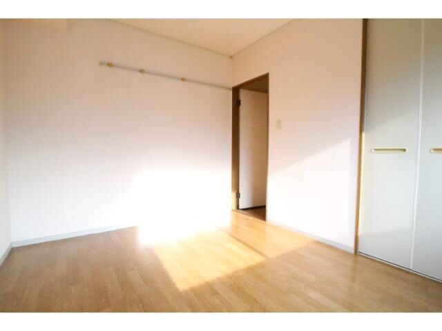  近鉄難波線・奈良線/近鉄奈良駅 バス8分紀寺住宅前下車:停歩8分 1階 築32年