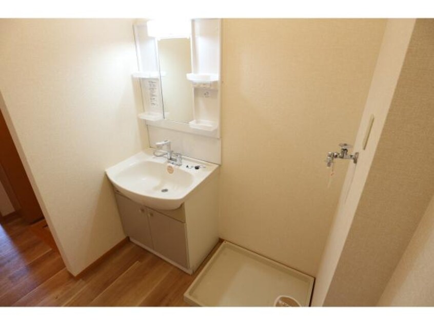  近鉄難波線・奈良線/近鉄奈良駅 バス15分木津南ソレイユ下車:停歩10分 1階 築24年