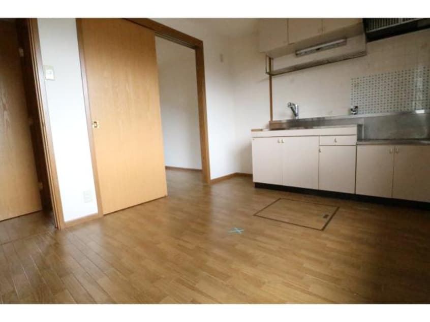  大和路線・関西本線/奈良駅 バス5分大安寺下車:停歩9分 1階 築27年