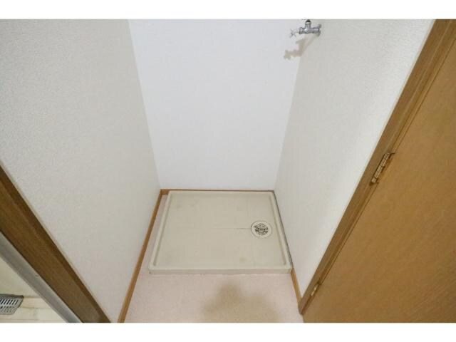  大和路線・関西本線/奈良駅 バス5分大安寺下車:停歩9分 1階 築27年