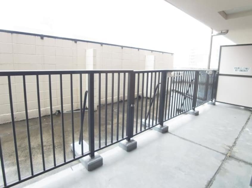  近鉄難波線・奈良線/新大宮駅 徒歩6分 3階 築33年