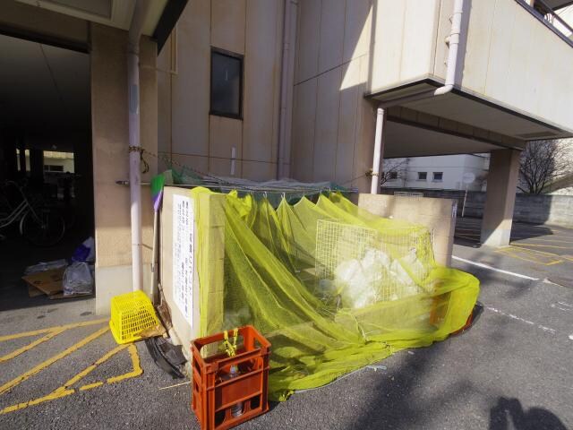  近鉄難波線・奈良線/新大宮駅 徒歩8分 2階 築27年