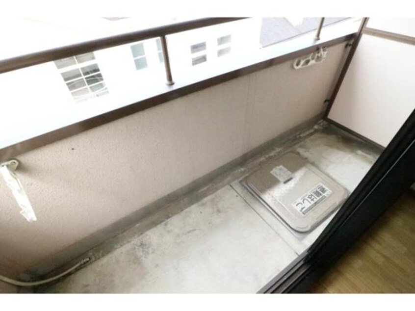  近鉄難波線・奈良線/新大宮駅 徒歩8分 5階 築27年