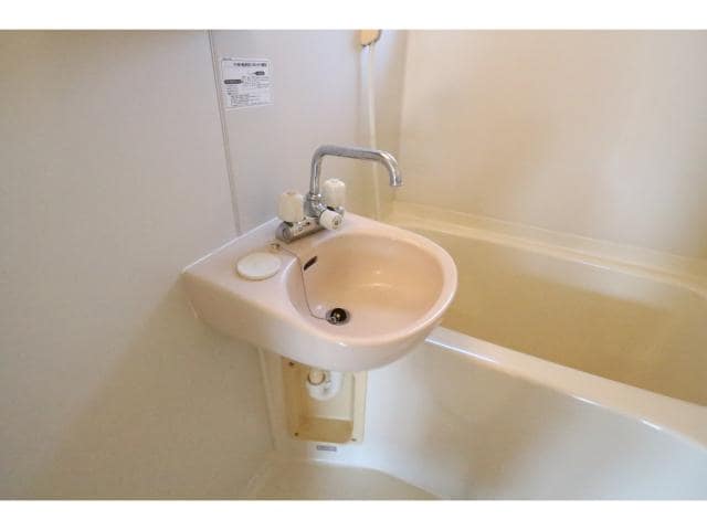  近鉄難波線・奈良線/新大宮駅 徒歩10分 1階 築27年