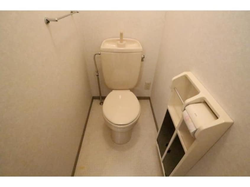  近鉄難波線・奈良線/新大宮駅 徒歩10分 1階 築27年