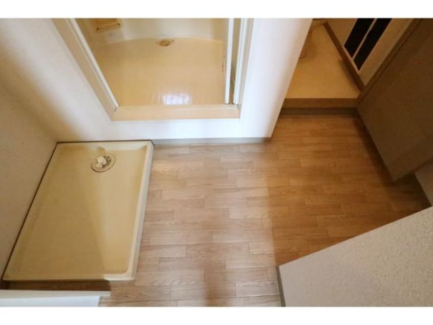  近鉄難波線・奈良線/新大宮駅 徒歩10分 1階 築27年