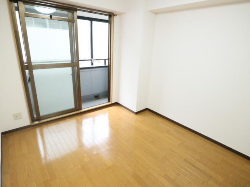  近鉄難波線・奈良線/近鉄奈良駅 徒歩8分 1階 築28年