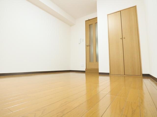  近鉄難波線・奈良線/近鉄奈良駅 徒歩8分 1階 築28年