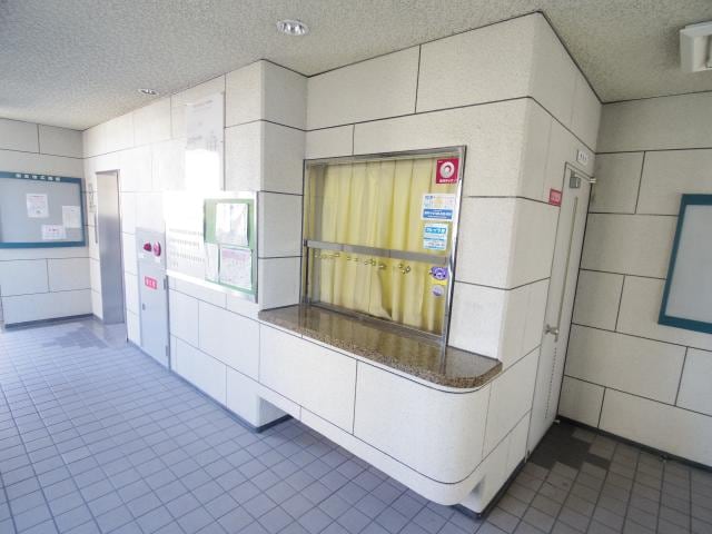  近鉄難波線・奈良線/新大宮駅 徒歩5分 2階 築32年