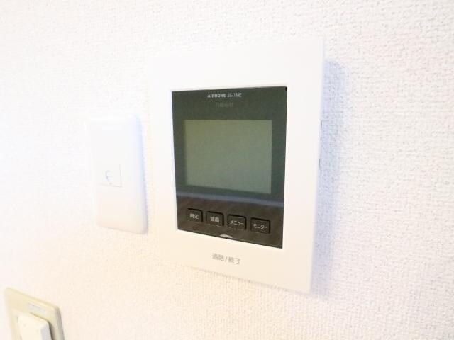  近鉄難波線・奈良線/近鉄奈良駅 バス15分木津南ソレイユ下車:停歩5分 1階 築27年