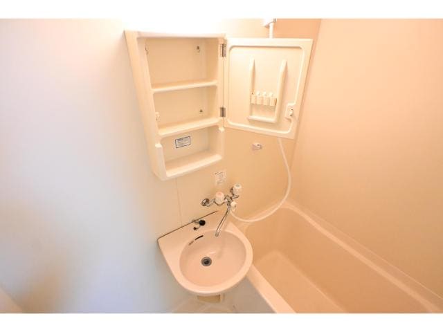  大和路線・関西本線/奈良駅 徒歩7分 4階 築28年